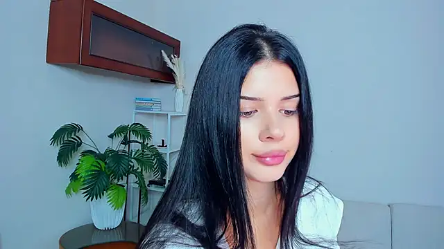 JoCauterucci online show from 09/13/25, 06:46