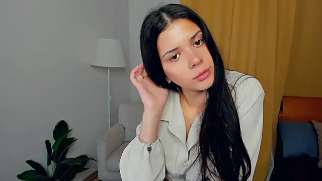 JoCauterucci online show from 11/04/25, 07:12