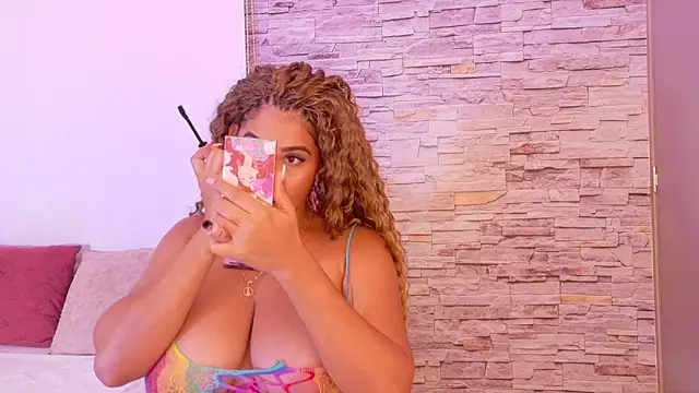 liz monserrat 1 online show from 02/07/26, 07:44