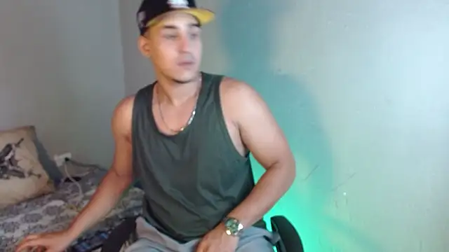 massimo vidal  online show from 11/09/25, 02:59