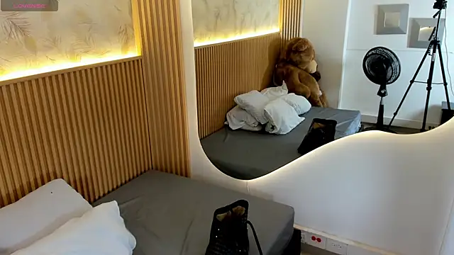 Snapshot of Liss-Reyes chatting on 06/12/26, 12:14 Liss-Reyes online show from 06/12/26, 12:14