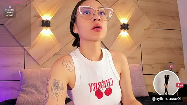 aylin rousse online show from 11/13/25, 07:51