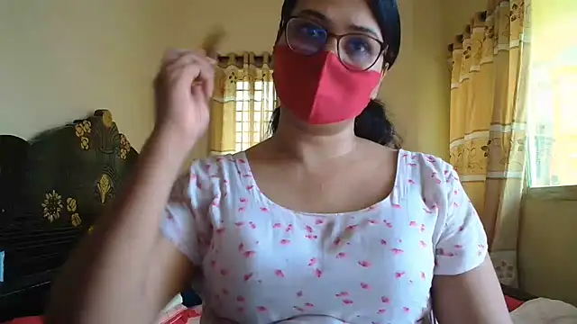 Snapshot of Elena_cruz5 chatting on 06/15/26, 04:23 Elena cruz5 online show from 06/15/26, 04:23