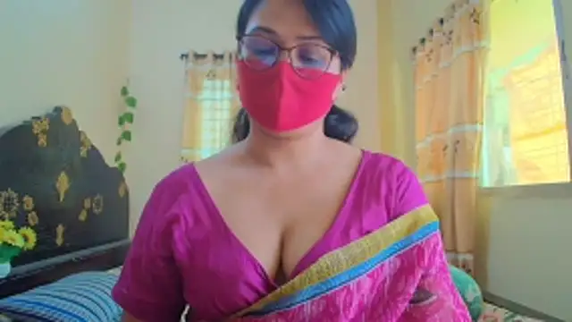 Snapshot of Elena_cruz5 chatting on 05/08/26, 04:05 Elena cruz5 online show from 05/08/26, 04:05