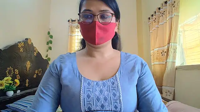 Snapshot of Elena_cruz5 chatting on 05/22/26, 03:59 Elena cruz5 online show from 05/22/26, 03:59