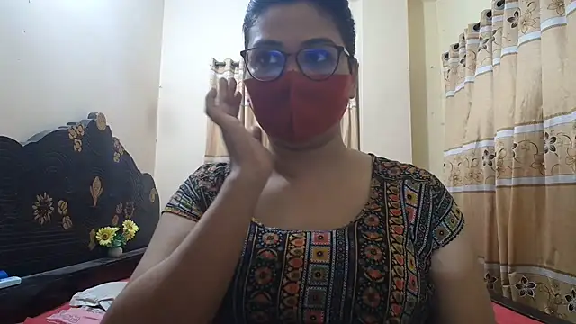 Snapshot of Elena_cruz5 chatting on 07/15/26, 05:53 Elena cruz5 online show from 07/15/26, 05:53