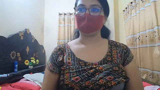 Snapshot of Elena_cruz5 chatting on 07/01/26, 02:06 Elena cruz5 online show from 07/01/26, 02:06