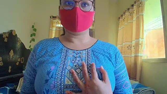 Elena cruz5 online show from 04/01/26, 06:37