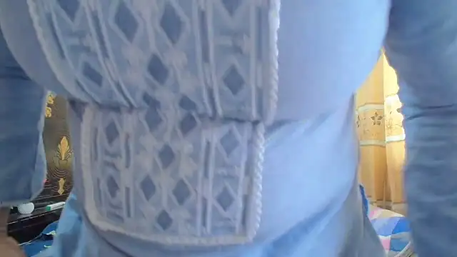 Elena cruz5 online show from 04/03/26, 05:47