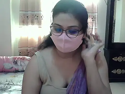 Elena cruz5 online show from 10/28/25, 01:50