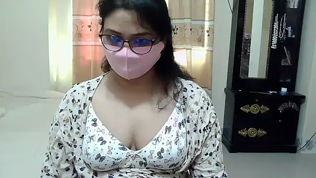 Elena cruz5 online show from 11/19/25, 05:07