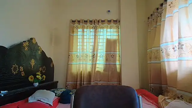 Snapshot of Elena_cruz5 chatting on 07/05/26, 03:22 Elena cruz5 online show from 07/05/26, 03:22