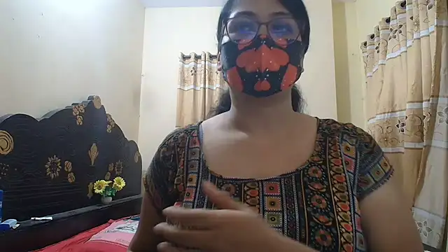 Snapshot of Elena_cruz5 chatting on 07/07/26, 09:24 Elena cruz5 online show from 07/07/26, 09:24
