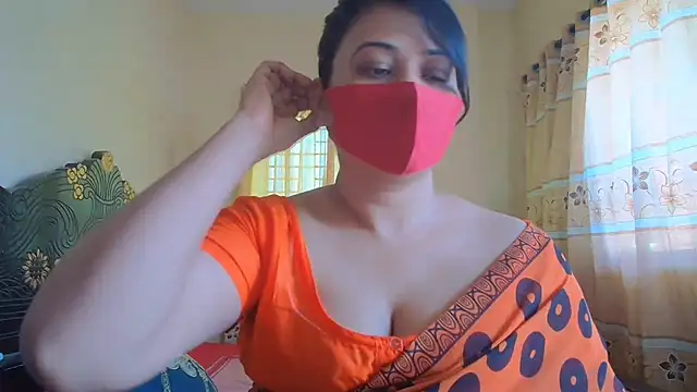 Snapshot of Elena_cruz5 chatting on 07/14/26, 10:21 Elena cruz5 online show from 07/14/26, 10:21