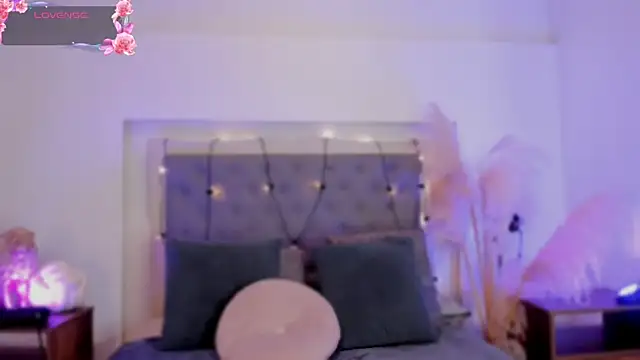 lea walkerr online show from 01/10/26, 07:53