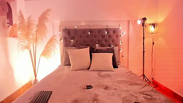 Vale Lux online show from 11/29/25, 03:28