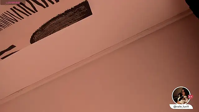 Vale Lux online show from 12/18/25, 05:34