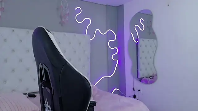 Emma visconti online show from 10/02/25, 12:30