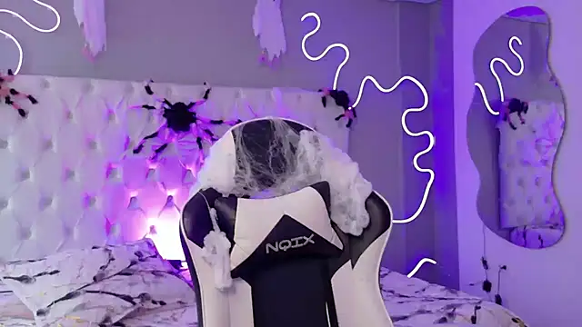 Emma visconti online show from 10/24/25, 12:59