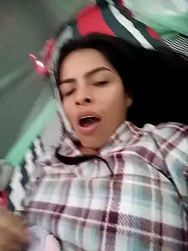 SaraBust online show from 09/20/25, 02:00