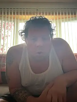 Stephanie1984 online show from 10/31/25, 12:24