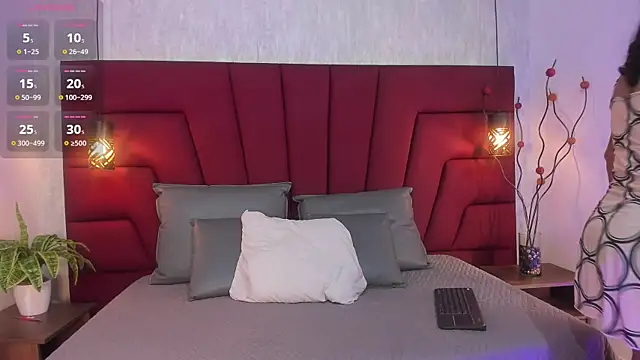 Miranda Laurent online show from 10/07/25, 07:26