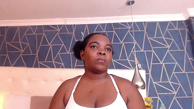 Snapshot of EvaaTayson chatting on 10/11/25, 02:29 EvaaTayson online show from 10/11/25, 02:29