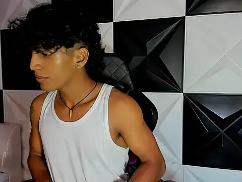 bull cam online show from 09/17/25, 07:16