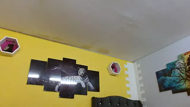 bull cam online show from 10/21/25, 05:01