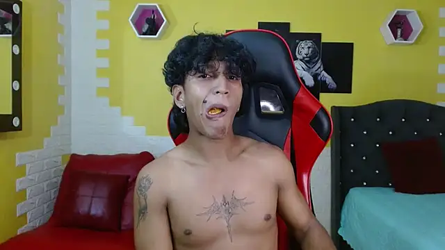 bull cam online show from 10/19/25, 04:21