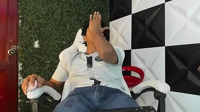 bull cam online show from 11/05/25, 07:17