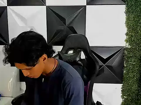 bull cam online show from 09/22/25, 08:04