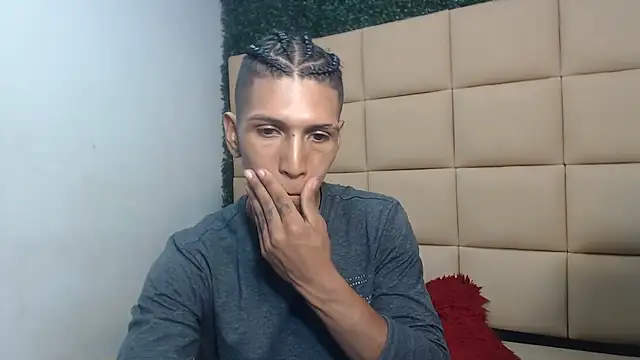 bull cam online show from 09/12/25, 05:35