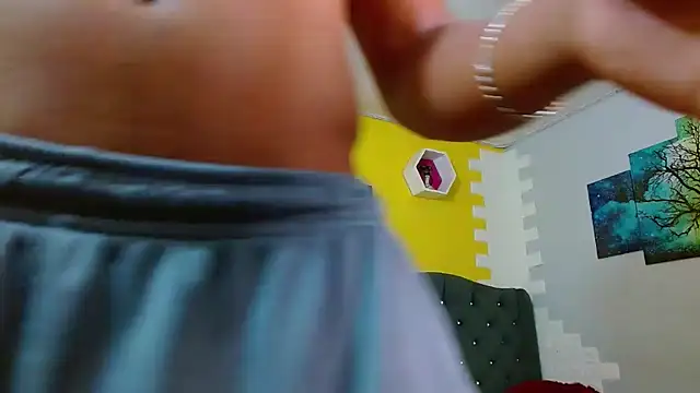 bull cam online show from 10/20/25, 05:35