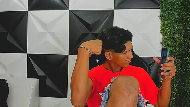 bull cam online show from 09/11/25, 06:41