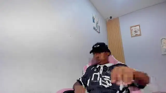 Jax Maliq online show from 11/12/25, 02:37