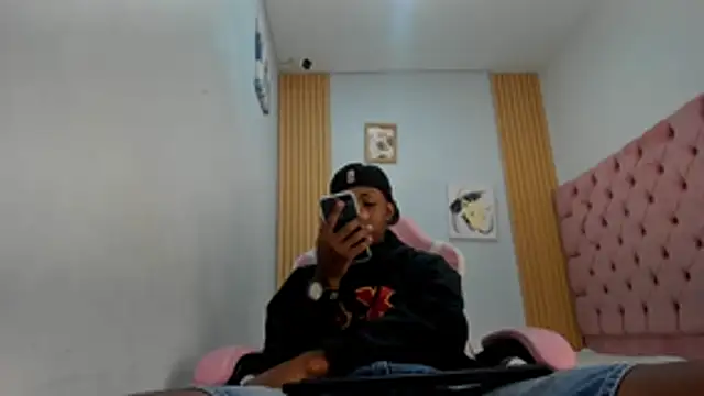 Snapshot of Jax_Maliq chatting on 10/15/25, 05:54 Jax Maliq online show from 10/15/25, 05:54