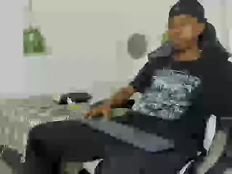 Jax Maliq online show from 11/07/25, 03:44