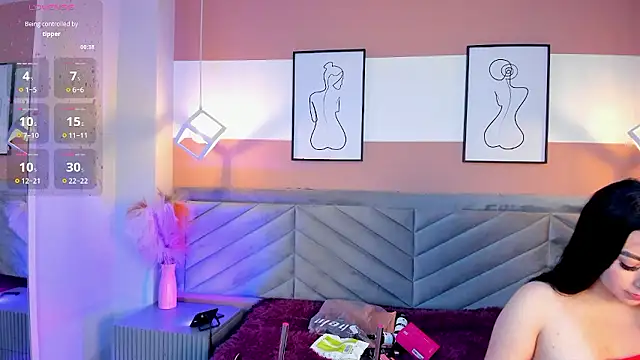 Snapshot of Mia_Valentine_ chatting on 01/13/26, 08:13 Mia Valentine online show from 01/13/26, 08:13