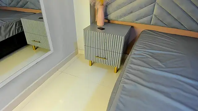 Snapshot of Mia_Valentine_ chatting on 02/14/26, 07:03 Mia Valentine online show from 02/14/26, 07:03