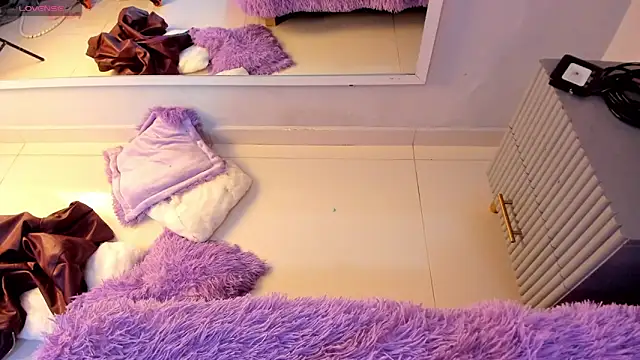 Mia Valentine  online show from 03/07/26, 07:19