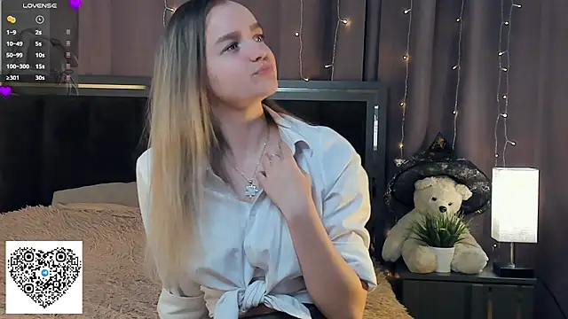 KerenFurguson online show from 09/28/25, 07:54