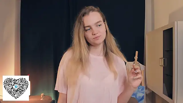 KerenFurguson online show from 10/24/25, 07:13