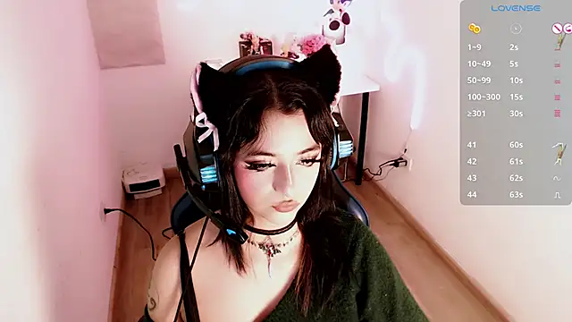 Snapshot of Lunyhose chatting on 02/23/26, 07:58 Lunyhose online show from 02/23/26, 07:58