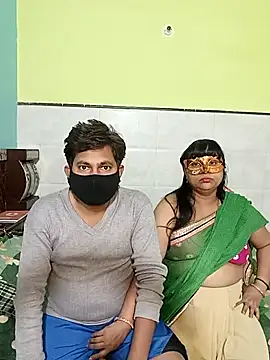 Snapshot of kamini_bhabhi chatting on 12/17/25, 02:11 kamini bhabhi online show from 12/17/25, 02:11