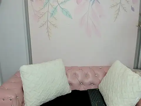 Liasweetie  online show from 09/30/25, 06:25
