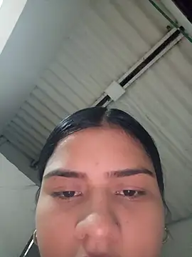 Snapshot of daringxxxhot chatting on 09/27/25, 10:32 daringxxxhot online show from 09/27/25, 10:32