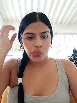 Snapshot of daringxxxhot chatting on 10/14/25, 07:03 daringxxxhot online show from 10/14/25, 07:03