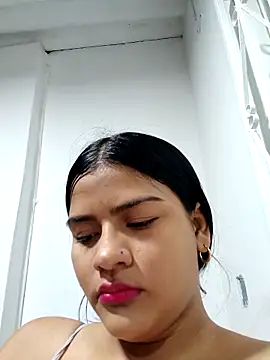 Snapshot of daringxxxhot chatting on 09/26/25, 10:22 daringxxxhot online show from 09/26/25, 10:22