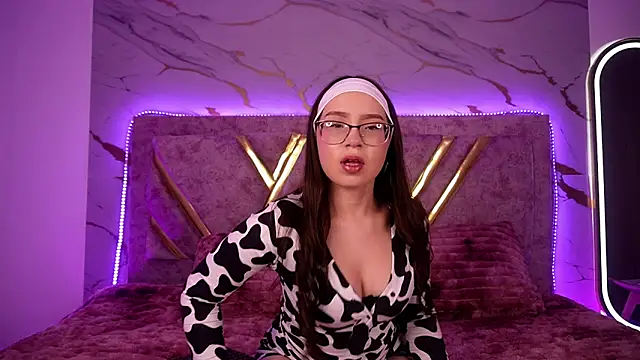 natasha vesper online show from 10/29/25, 12:04